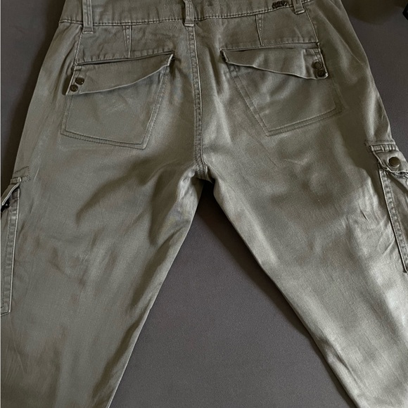Jolt Green Cargo Pants - Picture 6 of 10